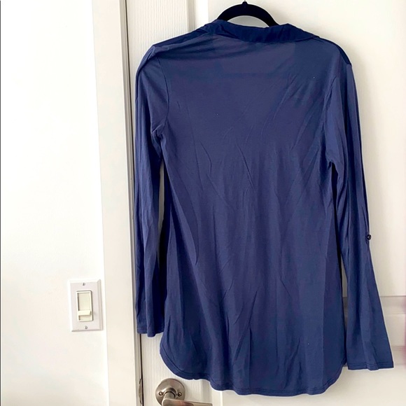 Splendid Navy Blouse - Picture 3 of 3